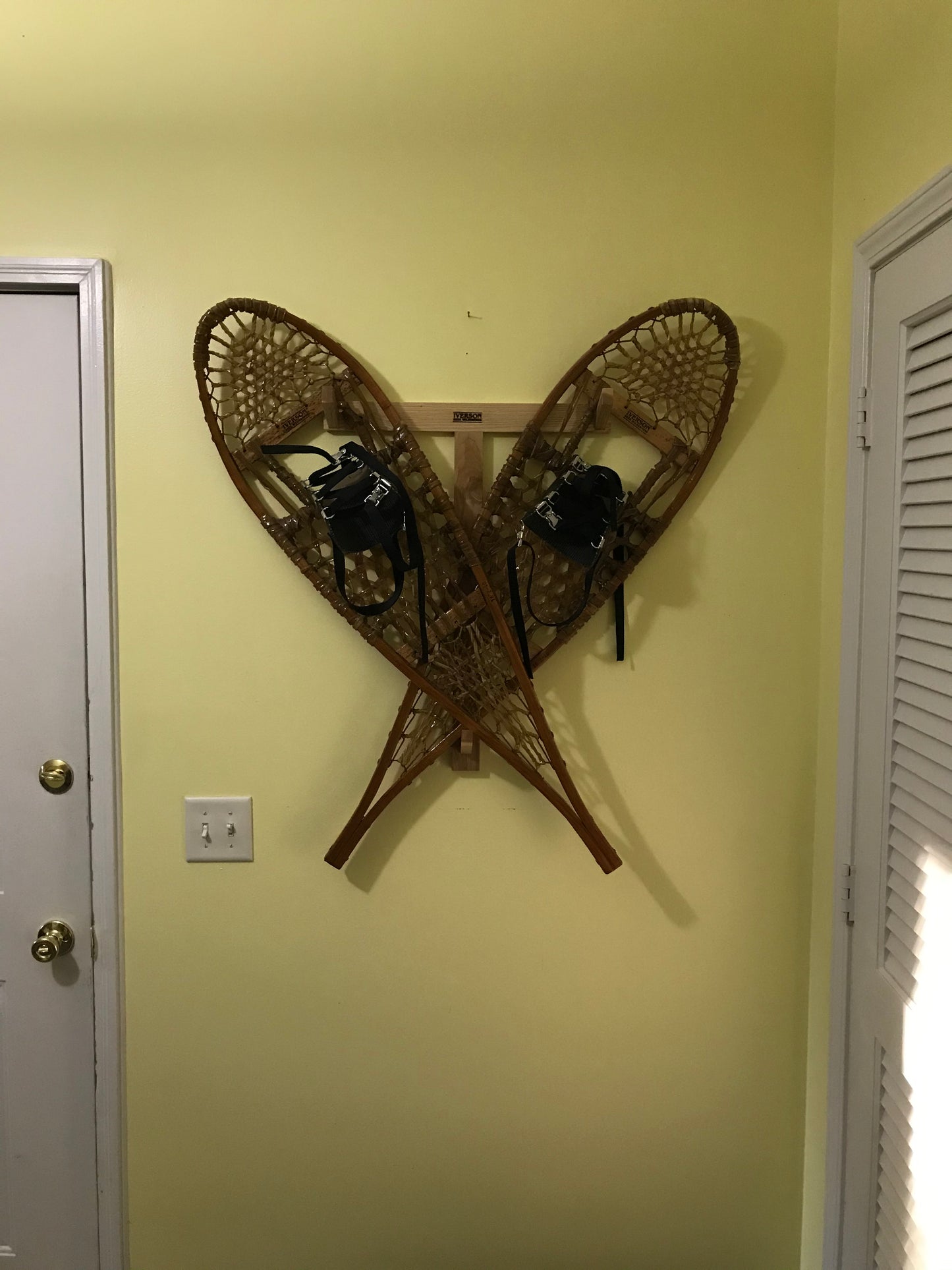 Snowshoe Storage/Display Rack